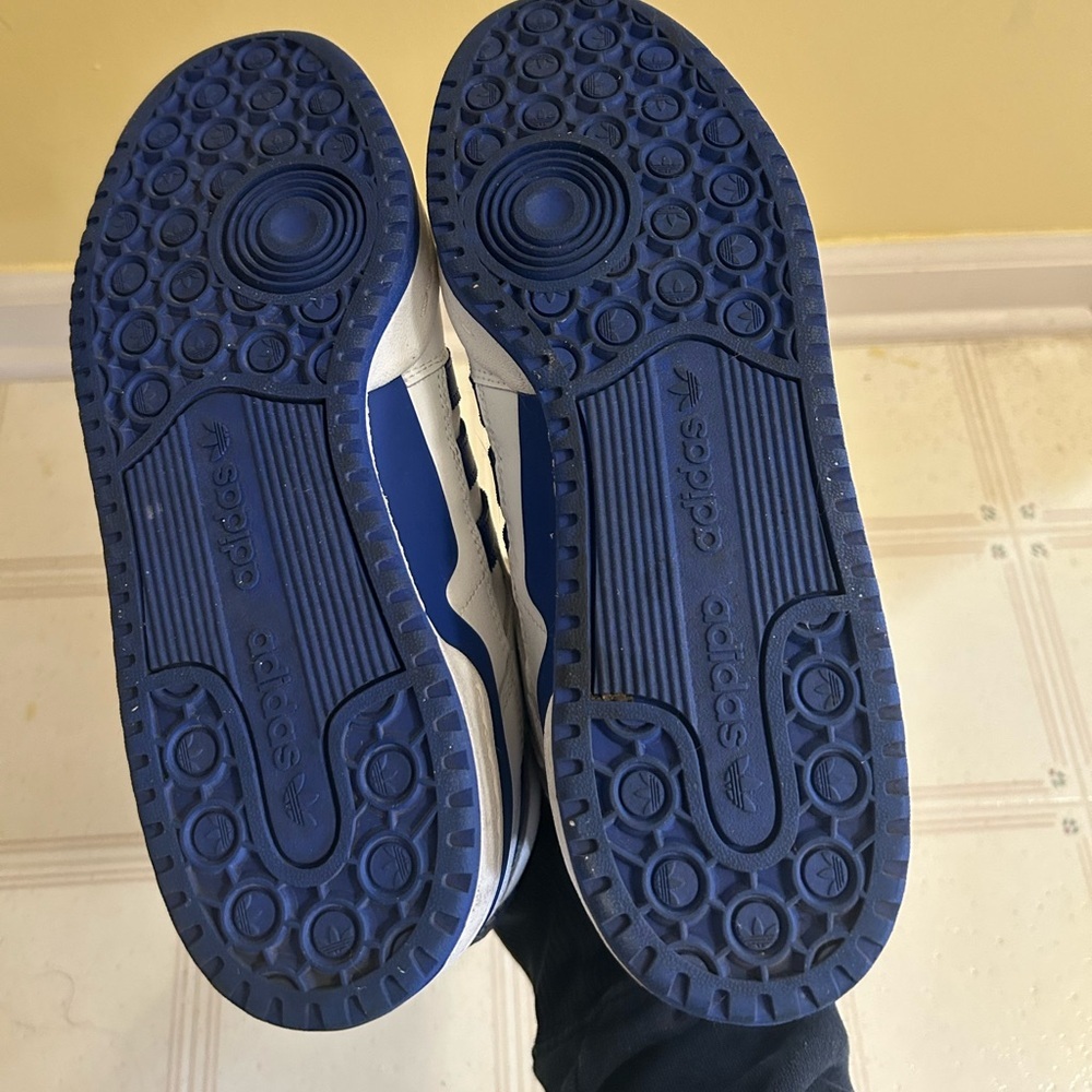 Adidas Men’s Forum Mid Sneaker White Blue - Picture 4 of 5